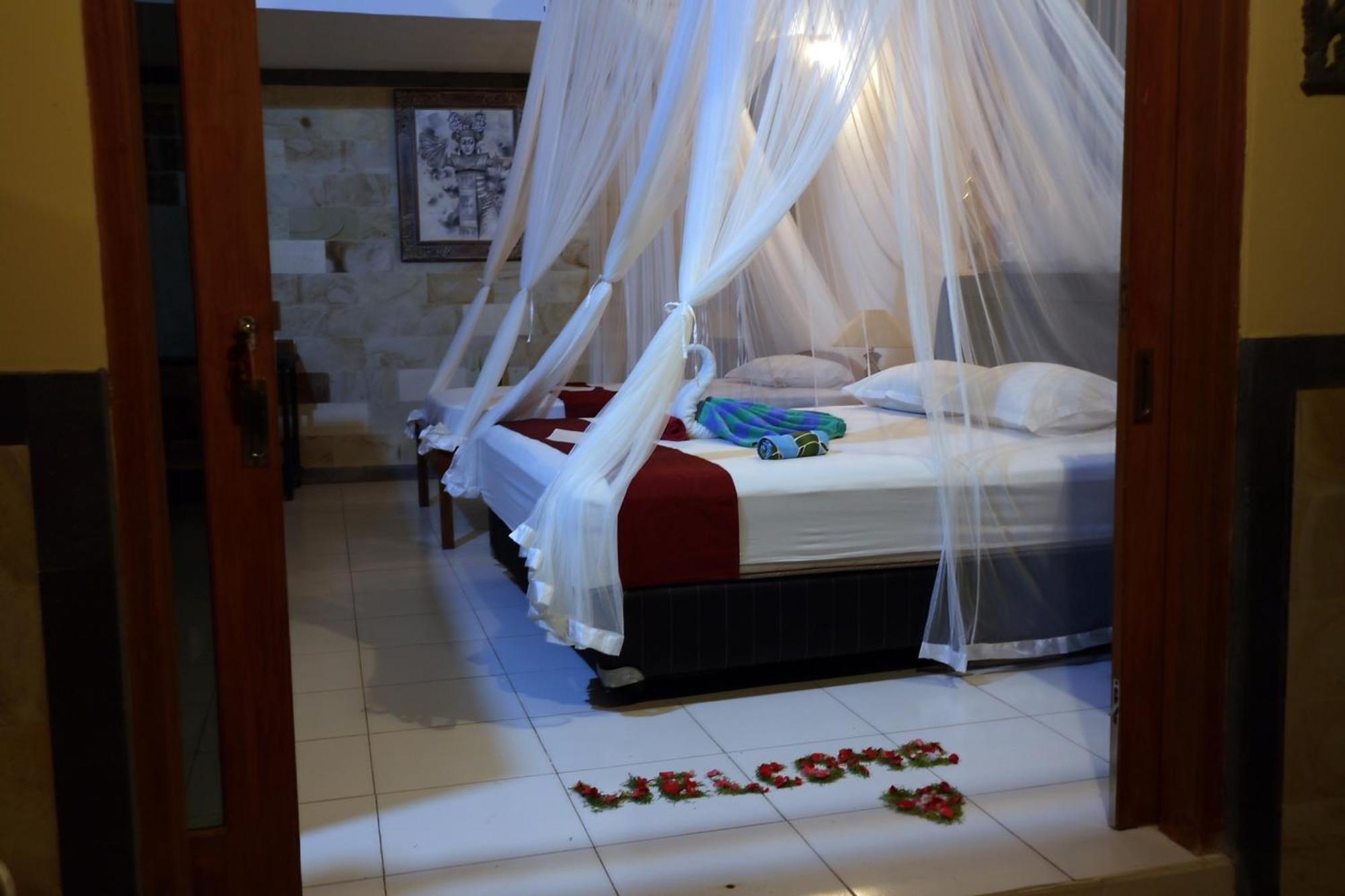 Alam Mimpi Bali Hotel Tejakula Ngoại thất bức ảnh